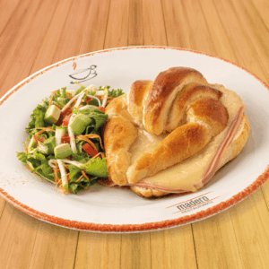 Cuernito tradicional